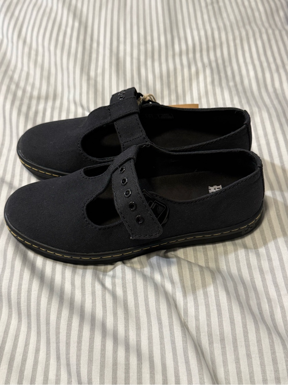 🆕 Dr. Martens women Black Woolwich flats - Picture 5 of 8